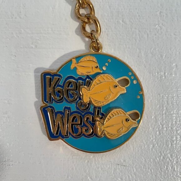 Key West Florida Moving Fish Keychain Metal Blue Gold Unique Swimming Fish Fob - Picture 5 of 7